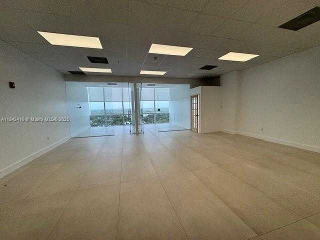 Small Image of 20200 WEST DIXIE HWY #1109, Aventura Number 12
