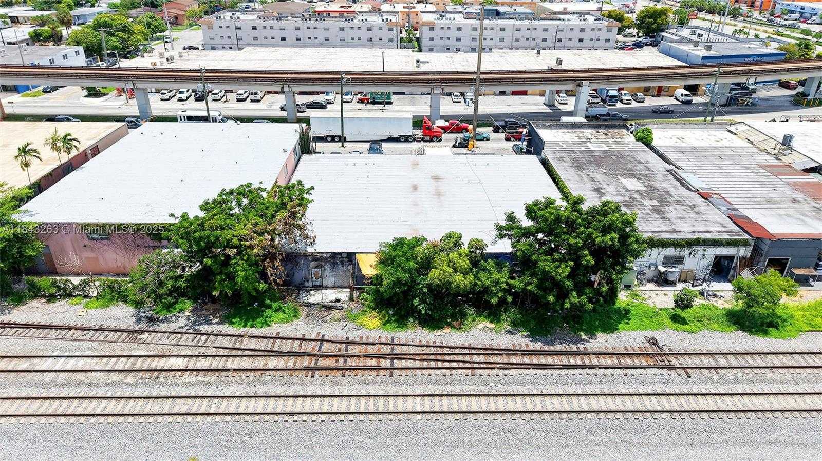 Small Image of 343 WEST 21ST ST, Hialeah Number 3