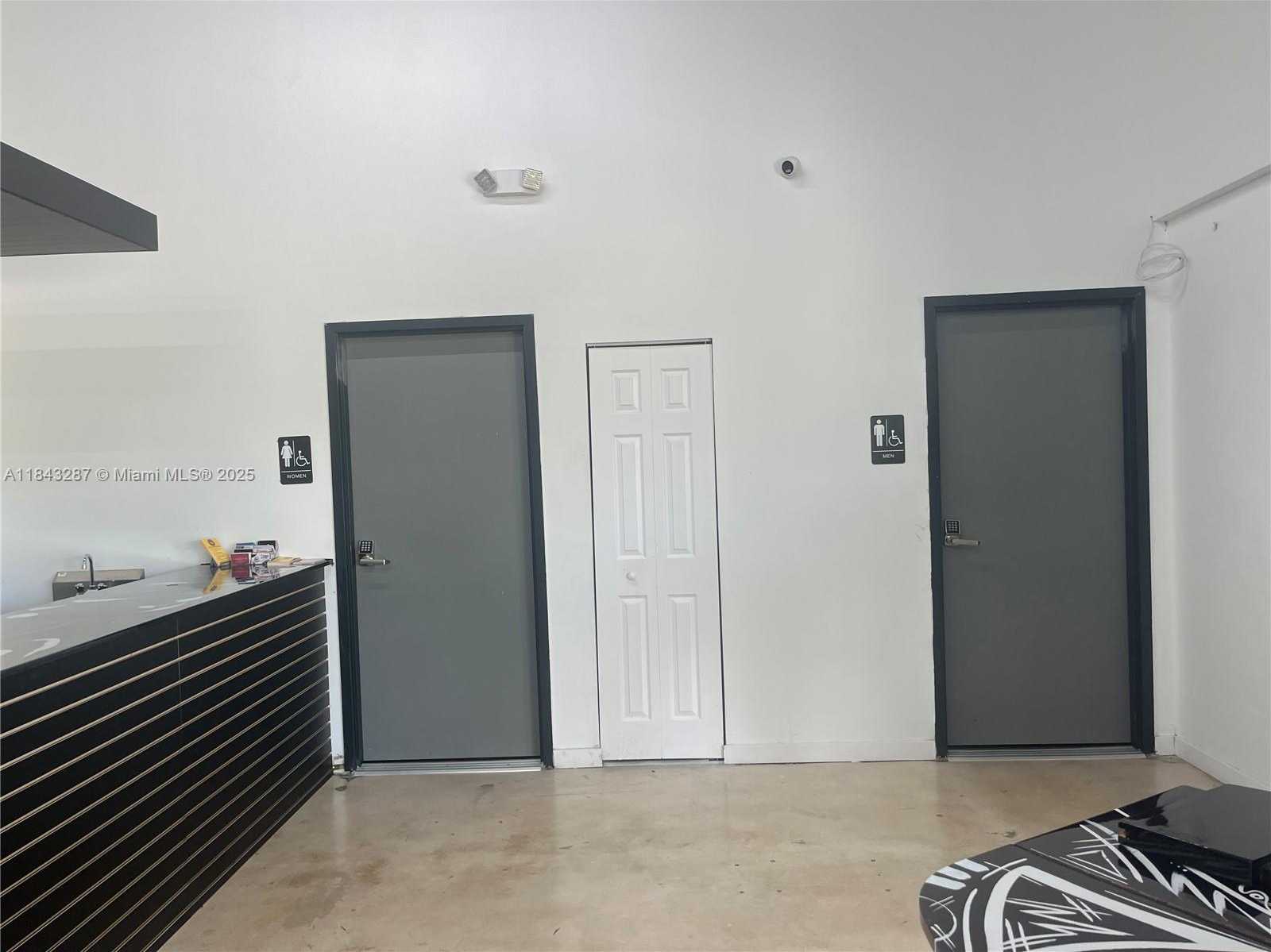 Small Image of 7445 WEST 4TH AVE, Hialeah Number 13