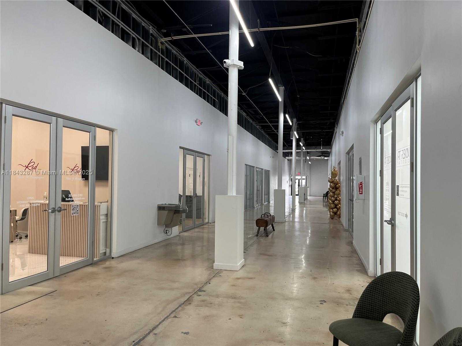 Small Image of 7445 WEST 4TH AVE, Hialeah Number 4