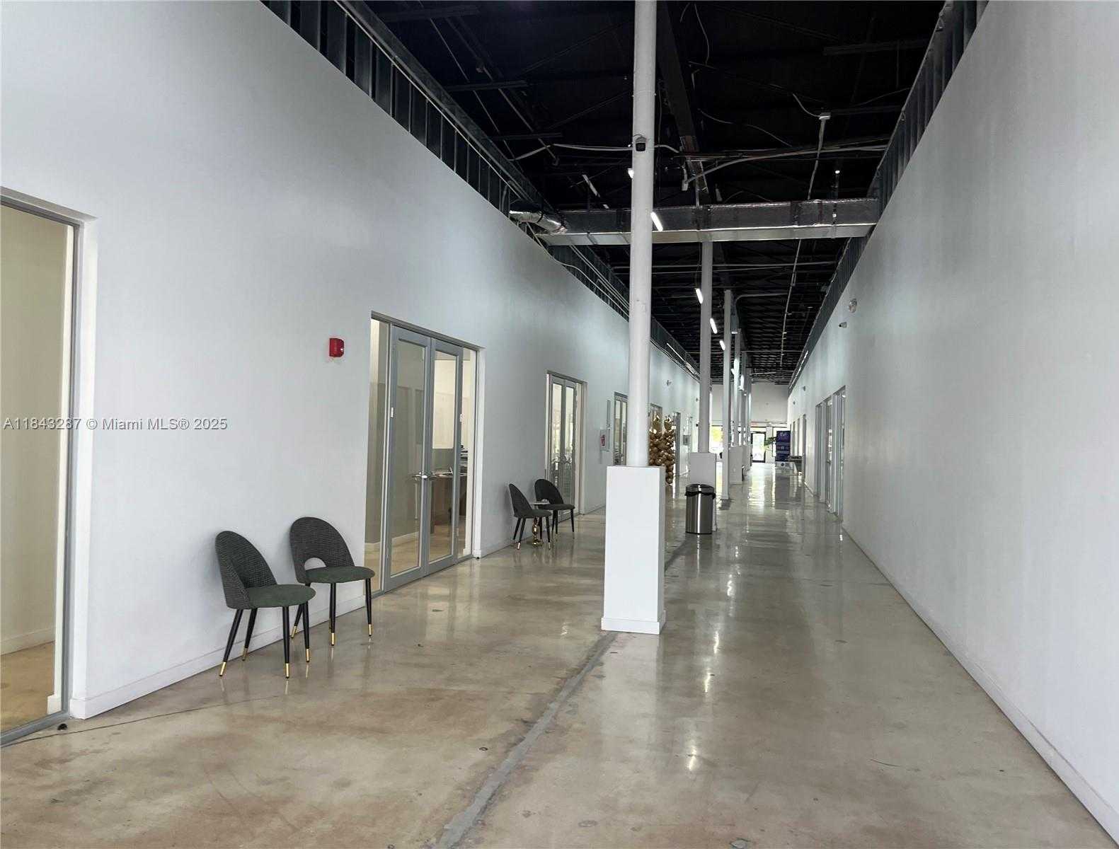 Small Image of 7445 WEST 4TH AVE, Hialeah Number 5