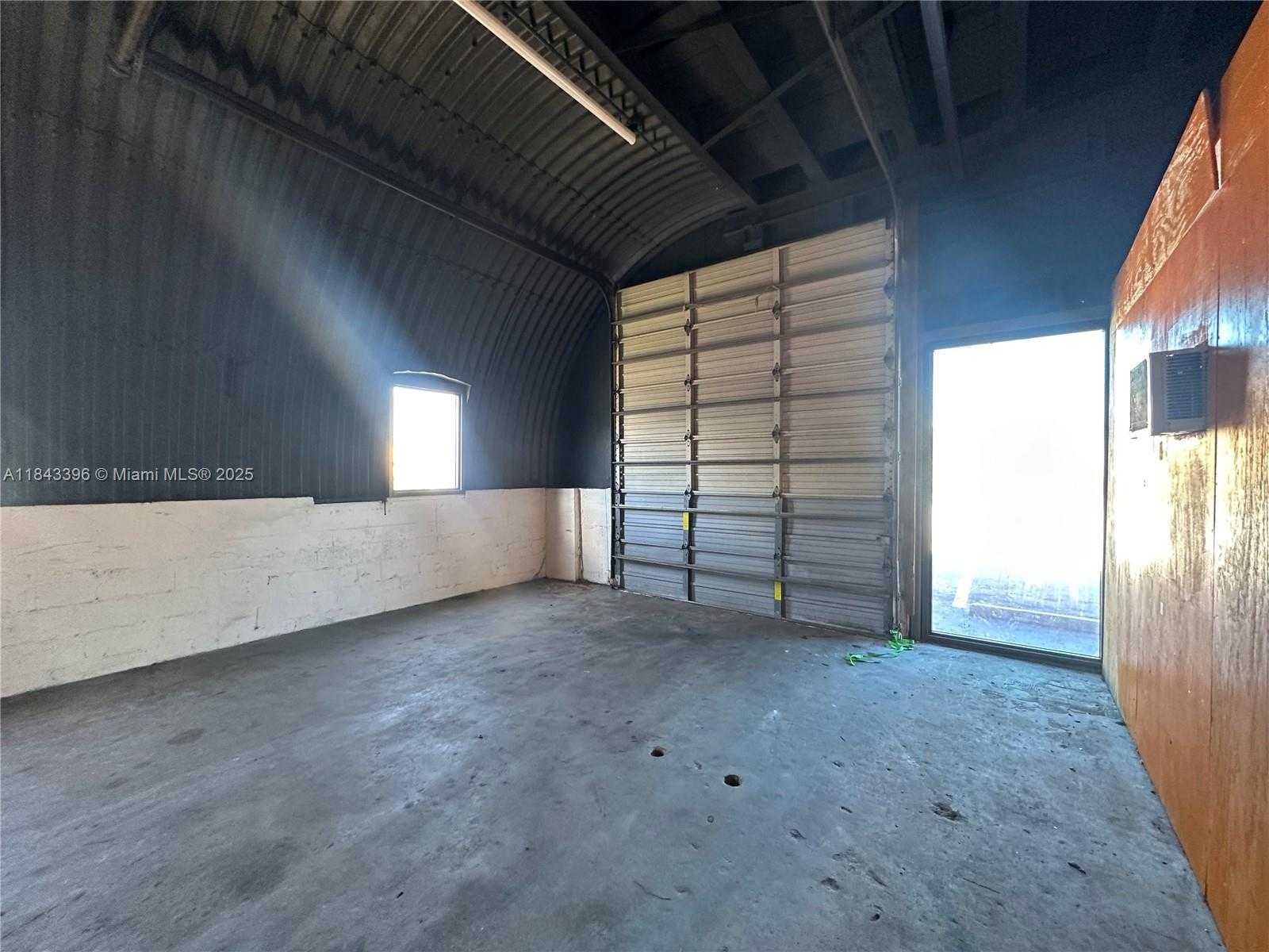 Small Image of 2012 NORTH DIXIE HWY, Hollywood Number 10