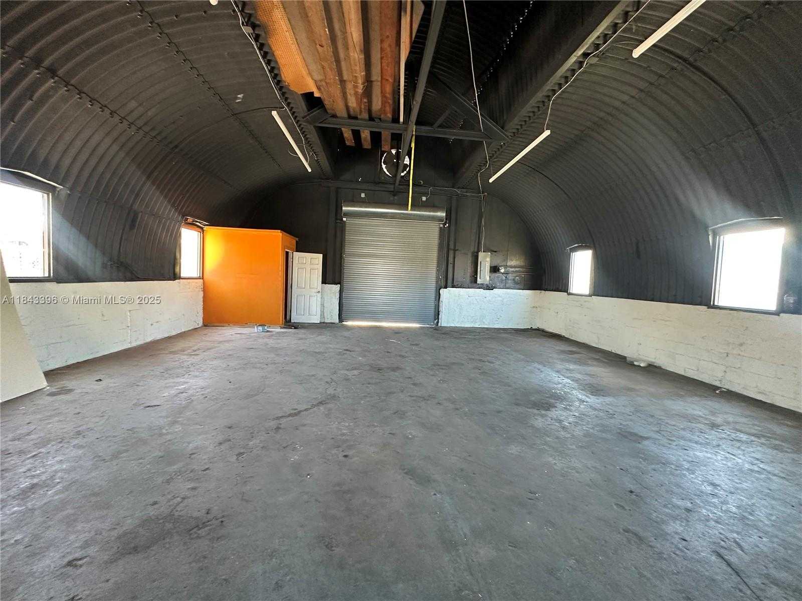 Small Image of 2012 NORTH DIXIE HWY, Hollywood Number 9