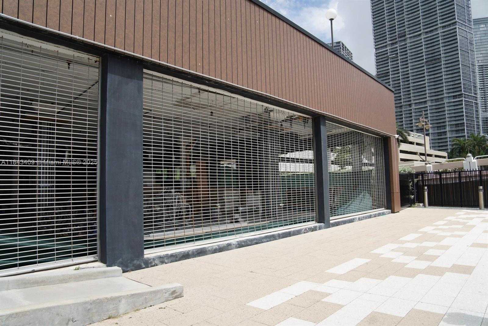 Small Image of 801 BRICKELL BAY DR #4C041, Miami Number 10