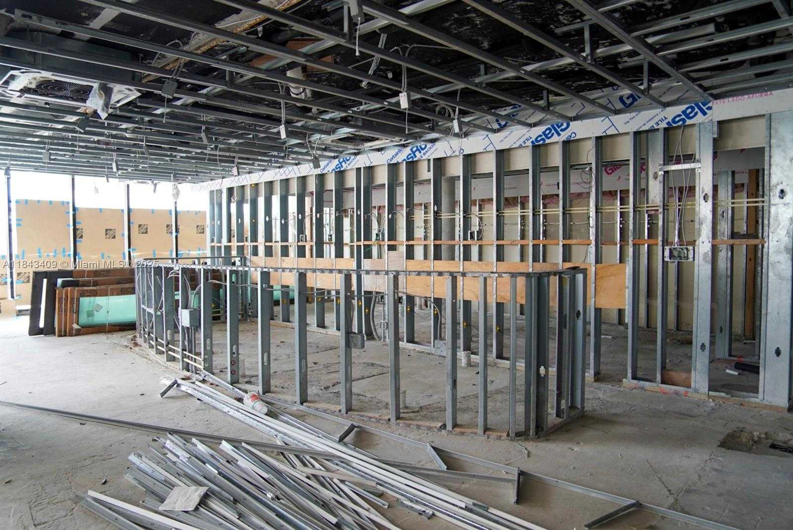 Small Image of 801 BRICKELL BAY DR #4C041, Miami Number 27