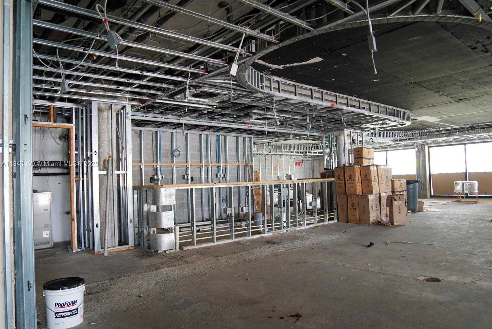 Small Image of 801 BRICKELL BAY DR #4C041, Miami Number 31