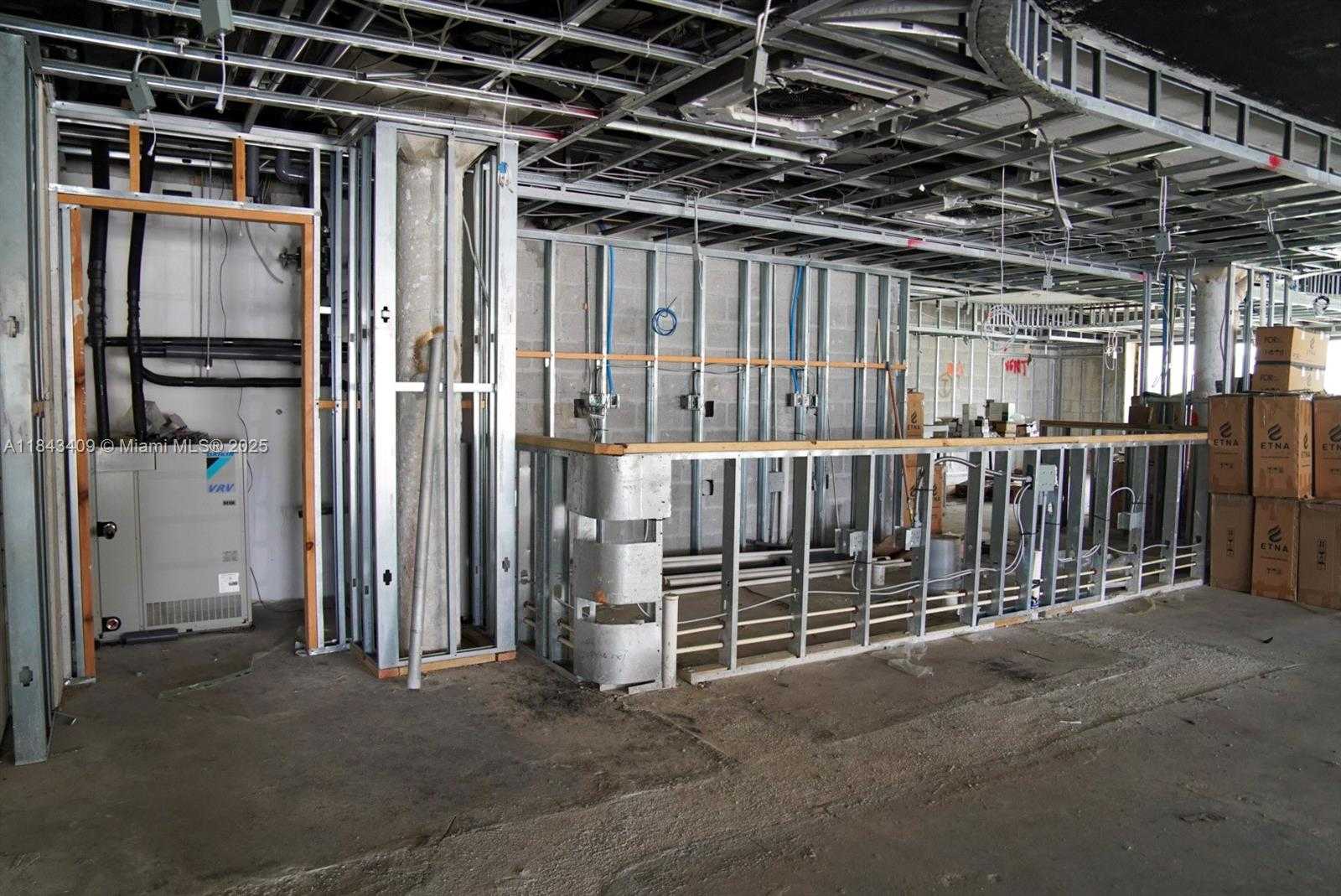 Small Image of 801 BRICKELL BAY DR #4C041, Miami Number 32