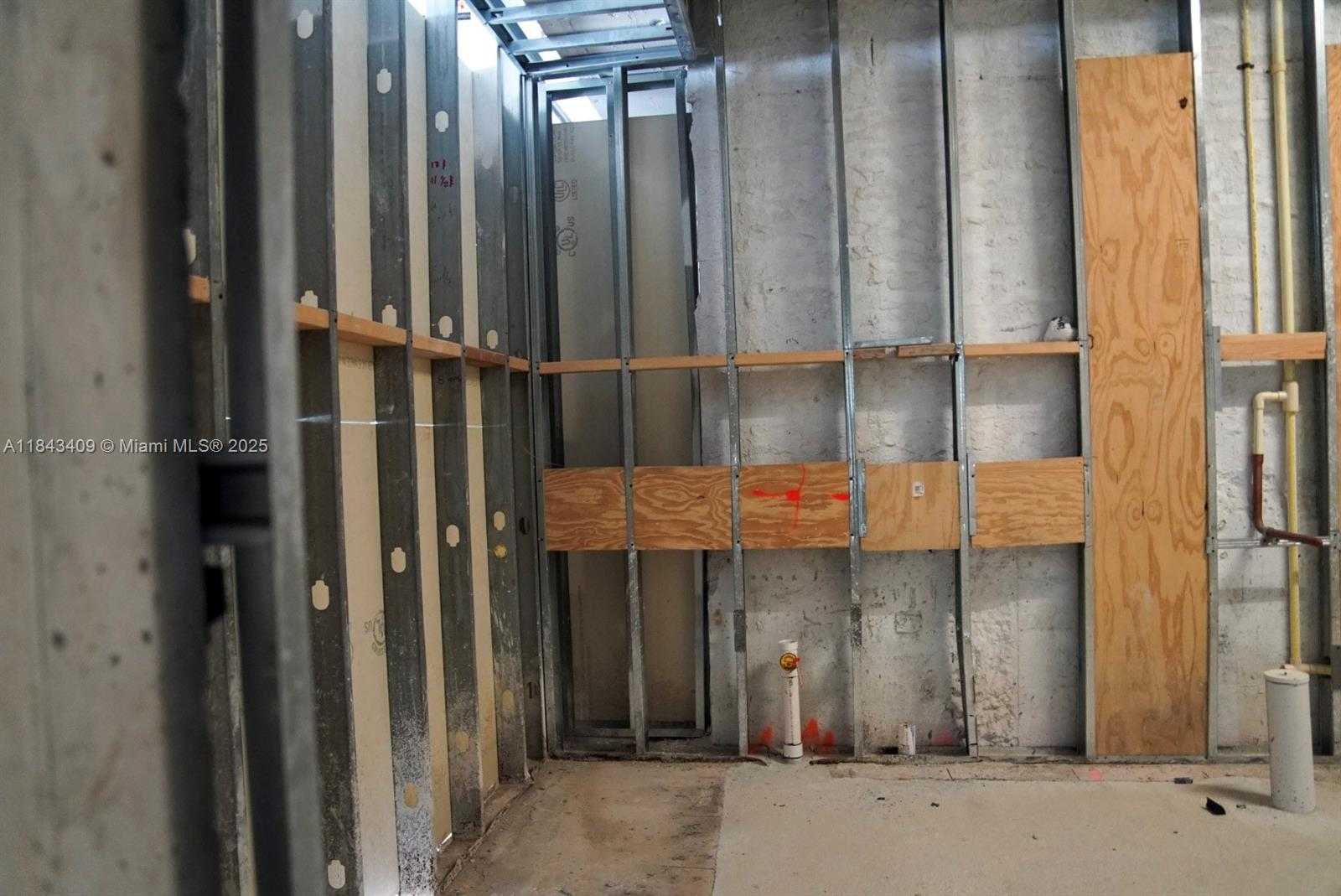 Small Image of 801 BRICKELL BAY DR #4C041, Miami Number 36