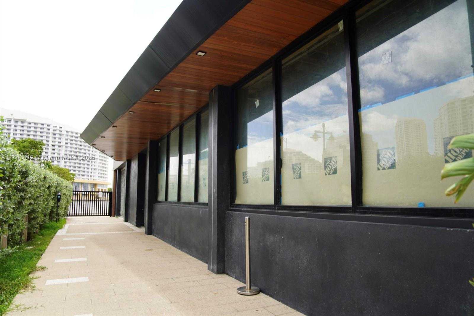 Small Image of 801 BRICKELL BAY DR #4C041, Miami Number 12