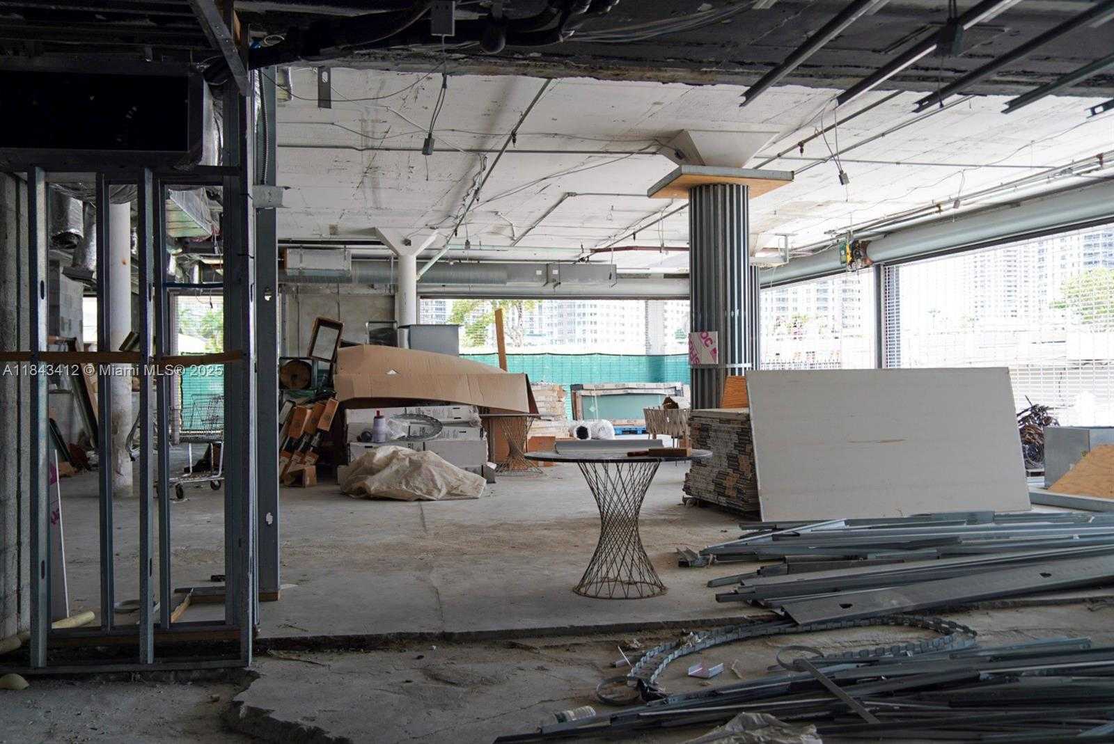 Small Image of 801 BRICKELL BAY DR #4C041, Miami Number 24