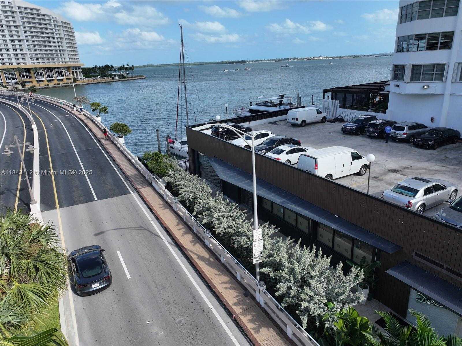 Small Image of 801 BRICKELL BAY DR #4C041, Miami Number 3