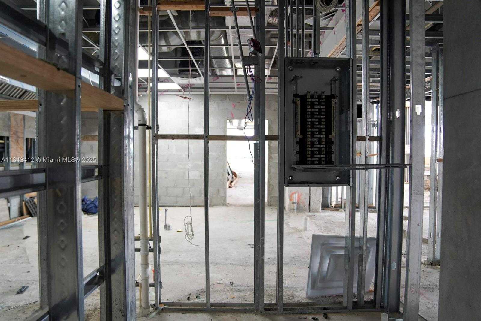 Small Image of 801 BRICKELL BAY DR #4C041, Miami Number 35