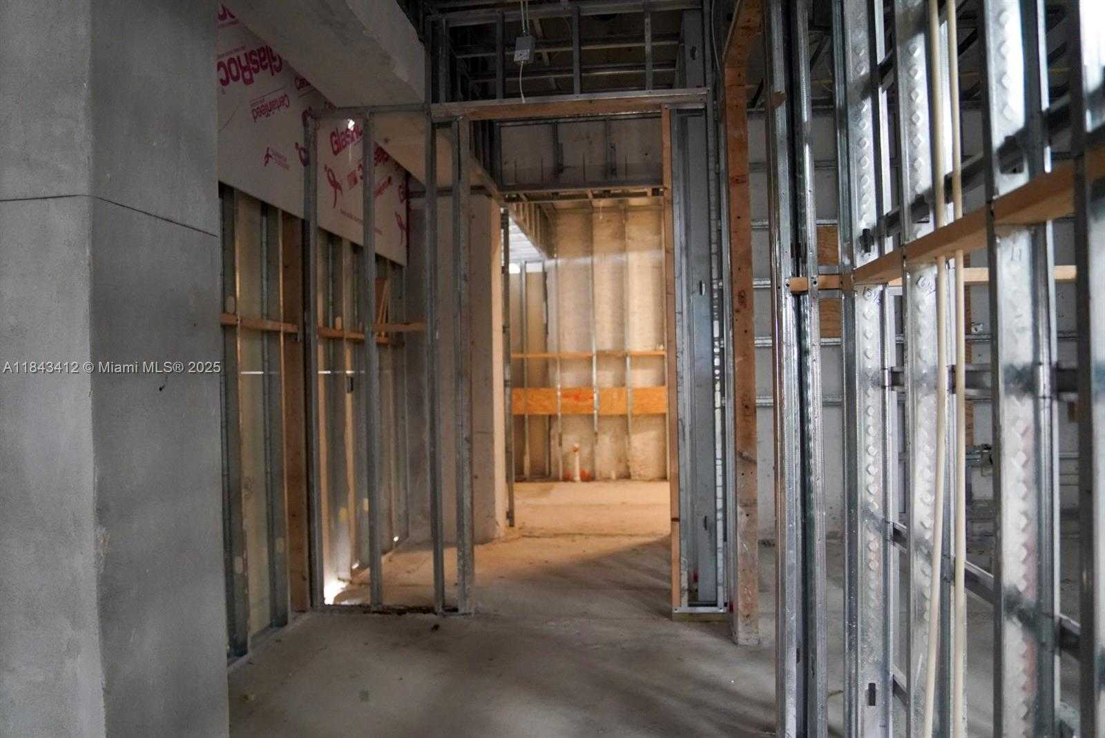 Small Image of 801 BRICKELL BAY DR #4C041, Miami Number 36