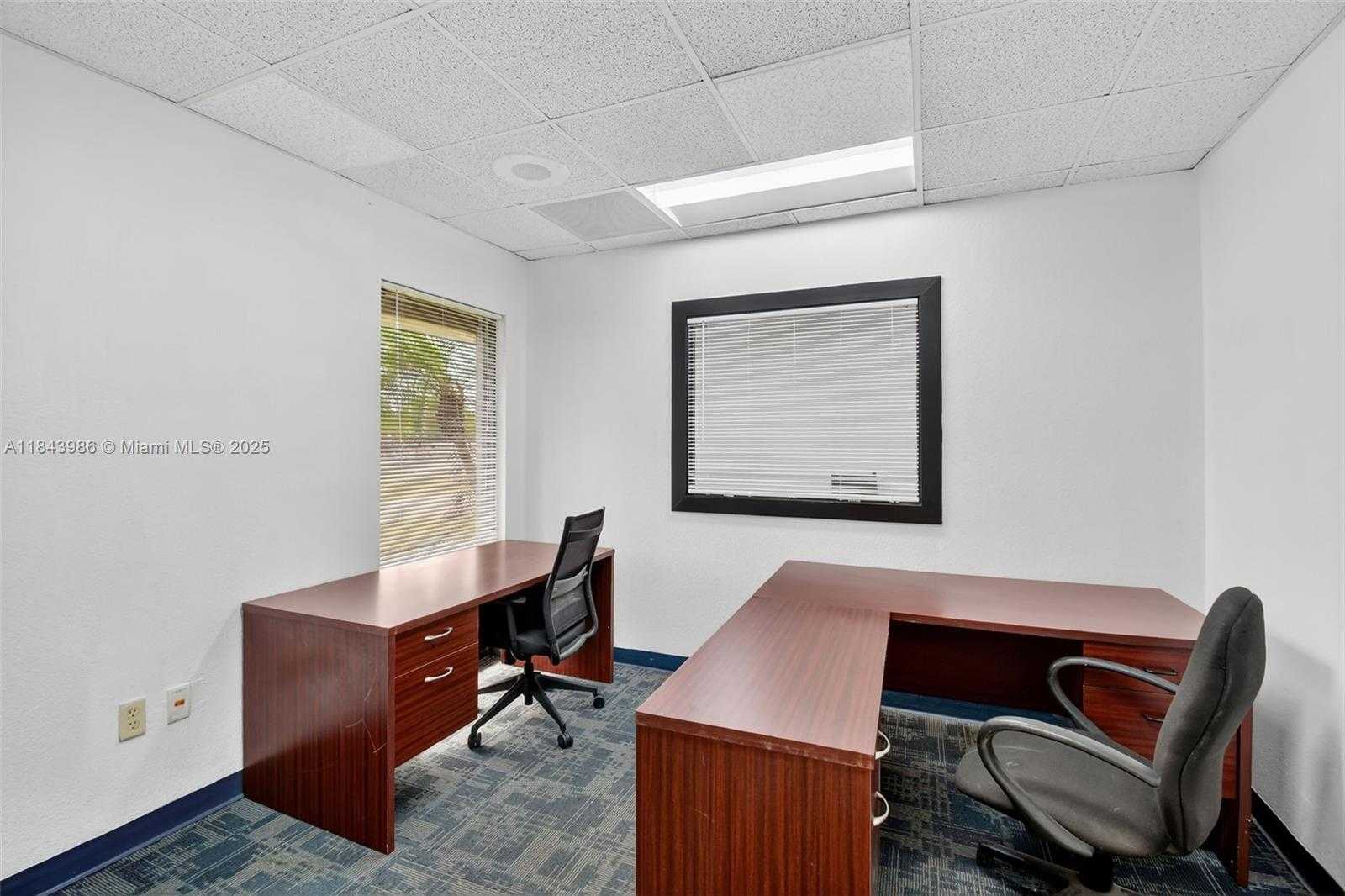 Small Image of 3000 NORTH 28TH TER, Hollywood Number 12