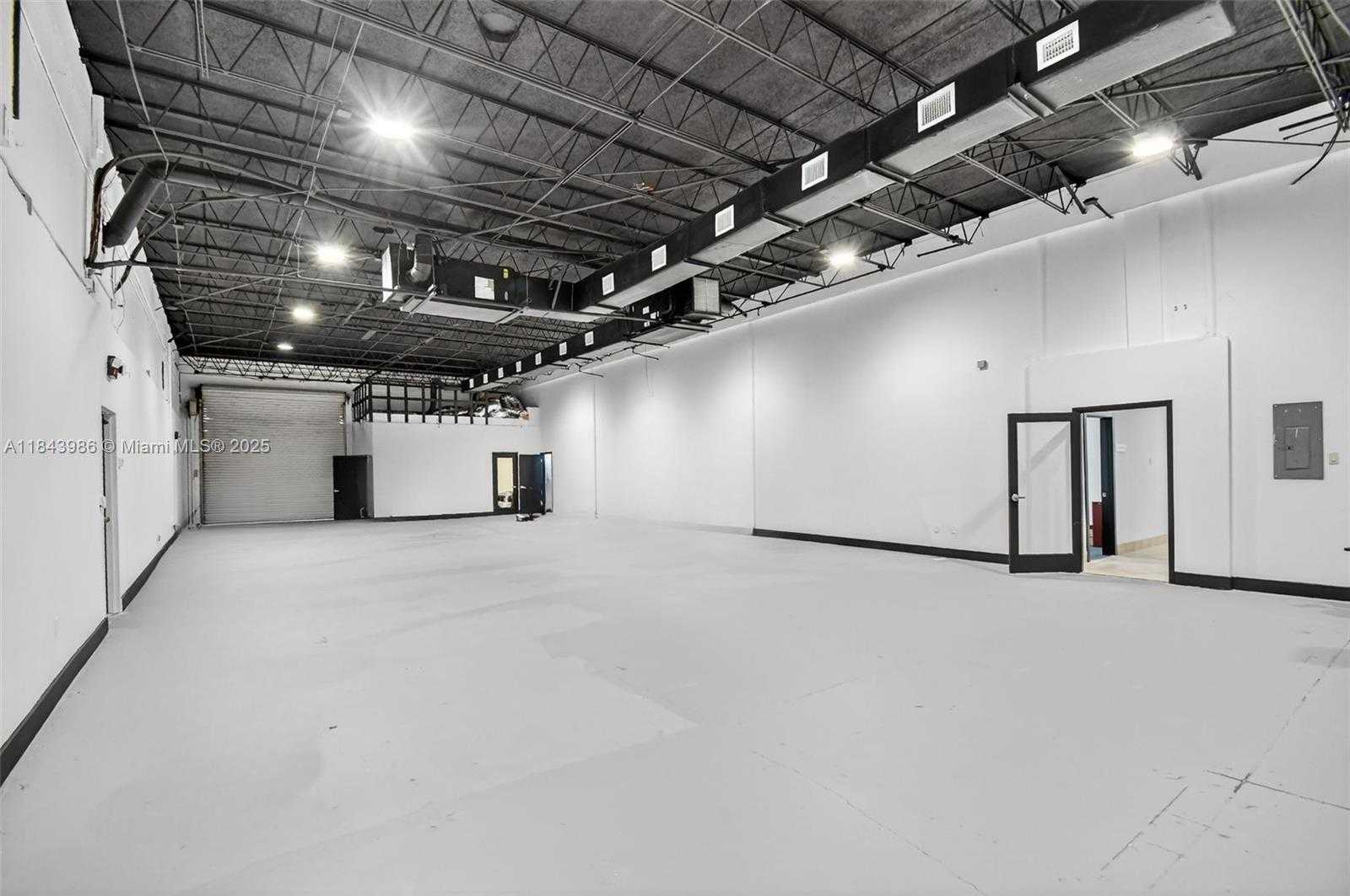Small Image of 3000 NORTH 28TH TER, Hollywood Number 13