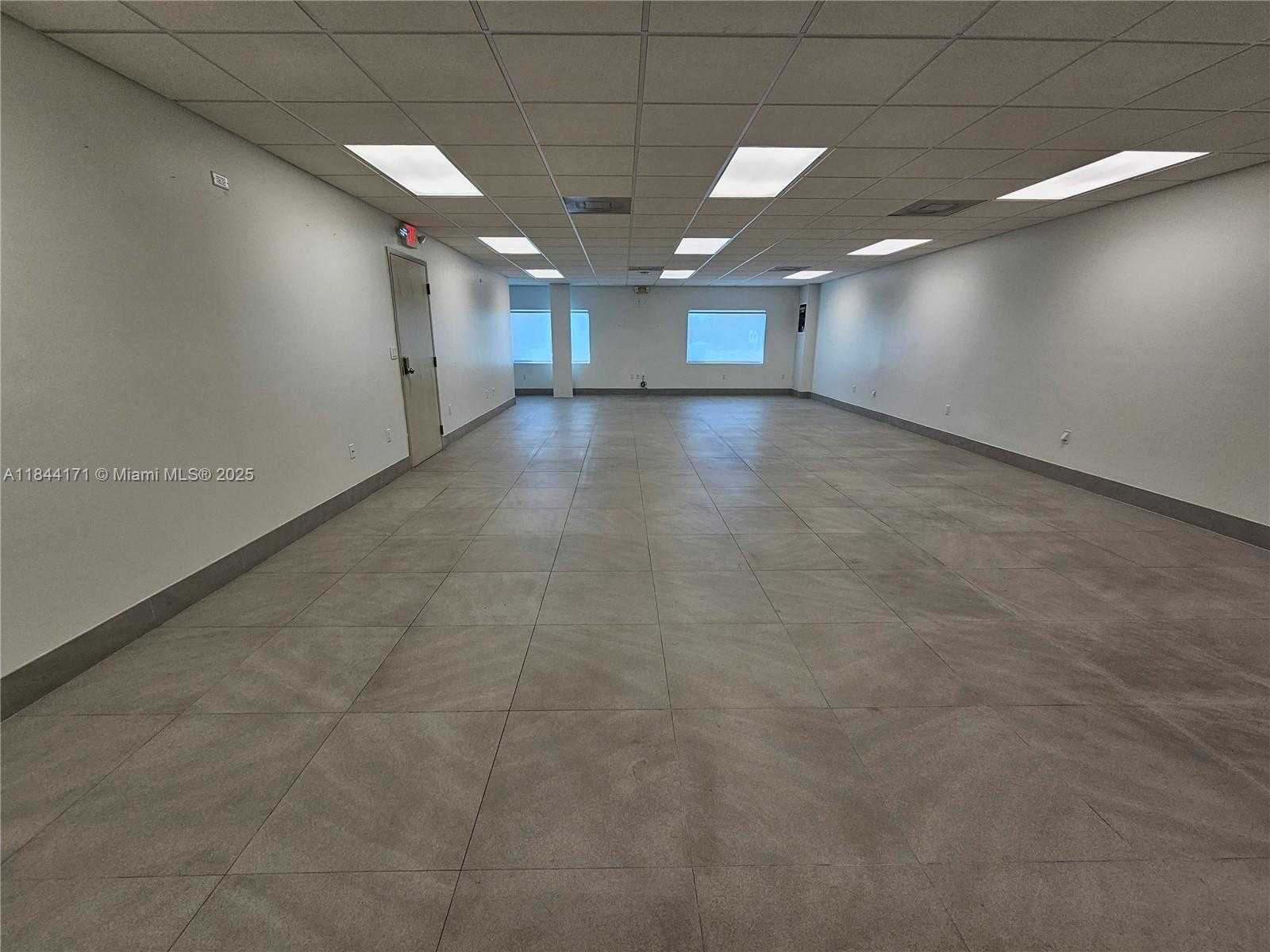 Small Image of 1005 NORTH EAST 125TH ST, North Miami Number 4