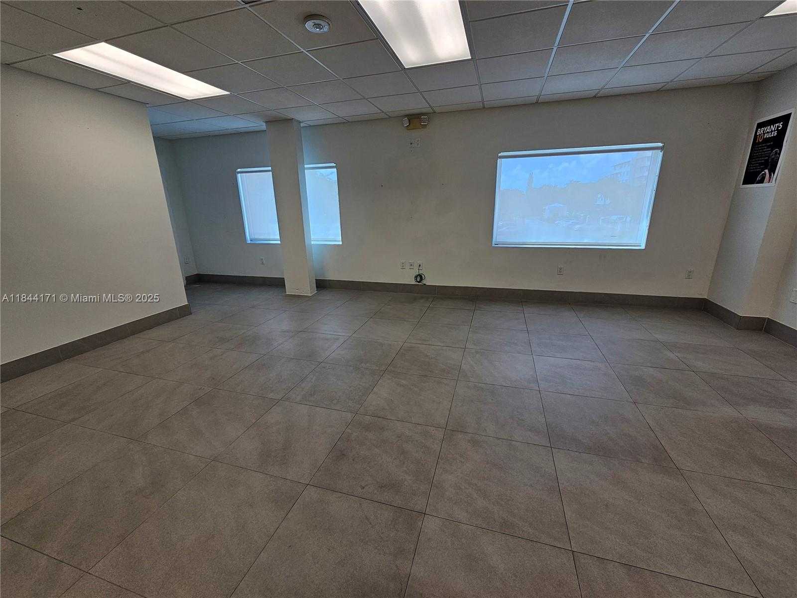 Small Image of 1005 NORTH EAST 125TH ST, North Miami Number 6