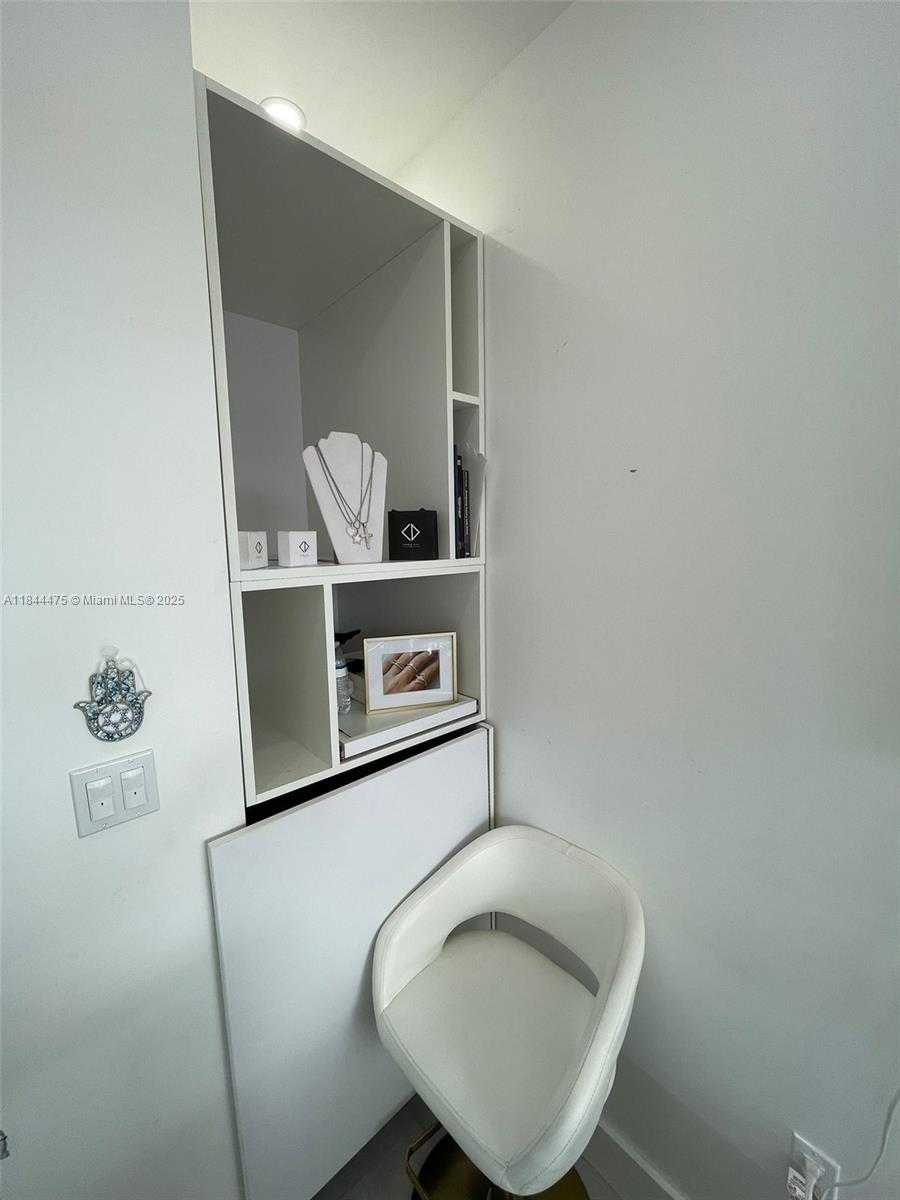 Small Image of 10812 NORTH WEST 58 SUITE 3, Doral Number 3