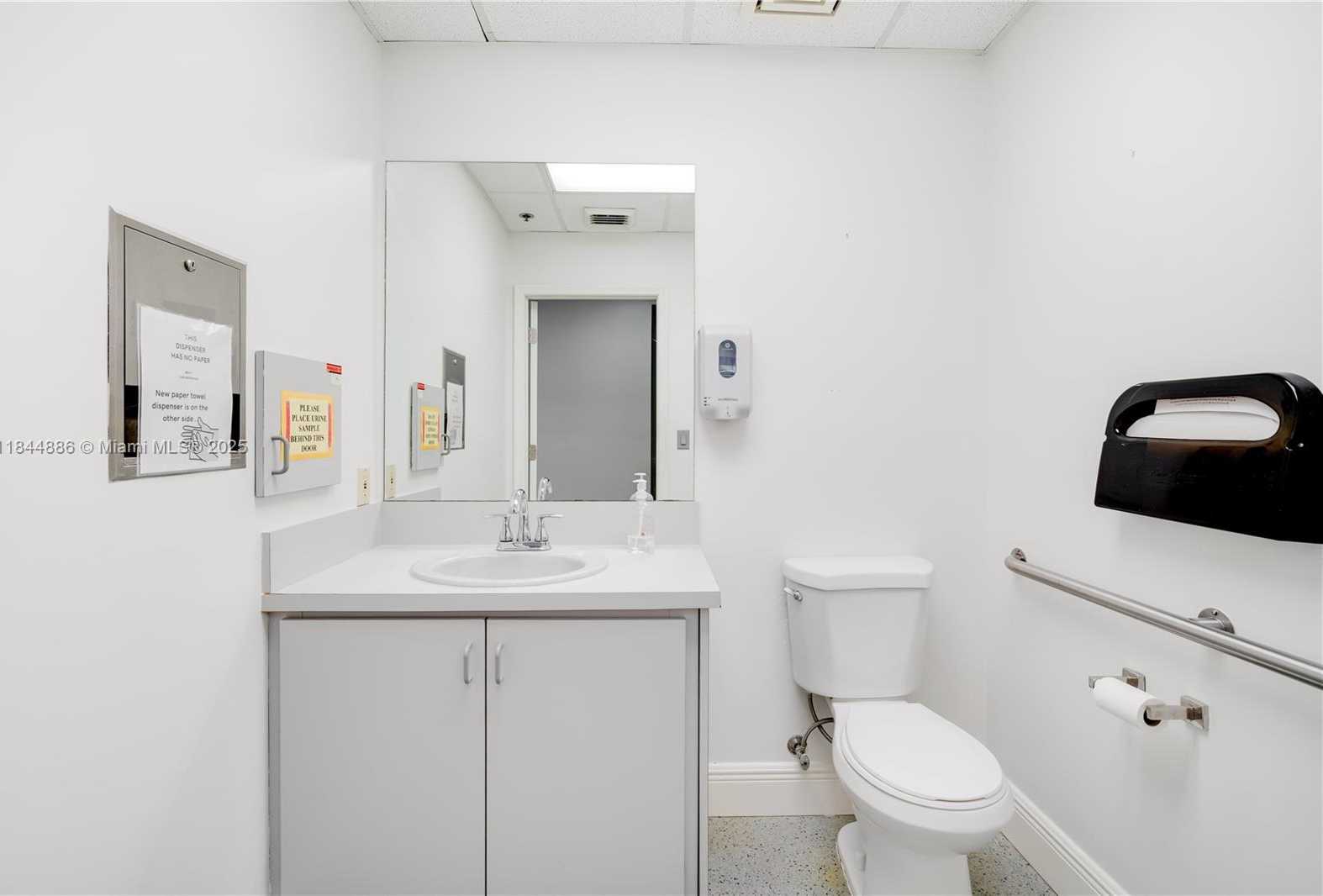 Small Image of 13005 SOUTHERN BLVD #221, Loxahatchee Number 20