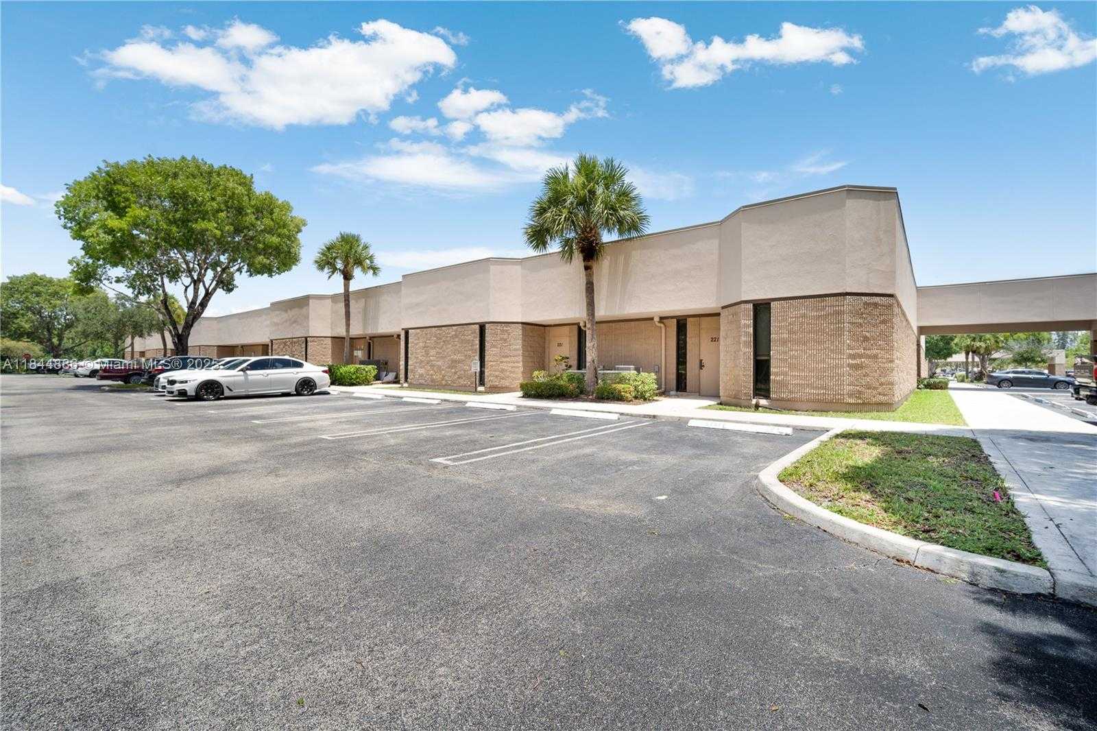 Small Image of 13005 SOUTHERN BLVD #221, Loxahatchee Number 26
