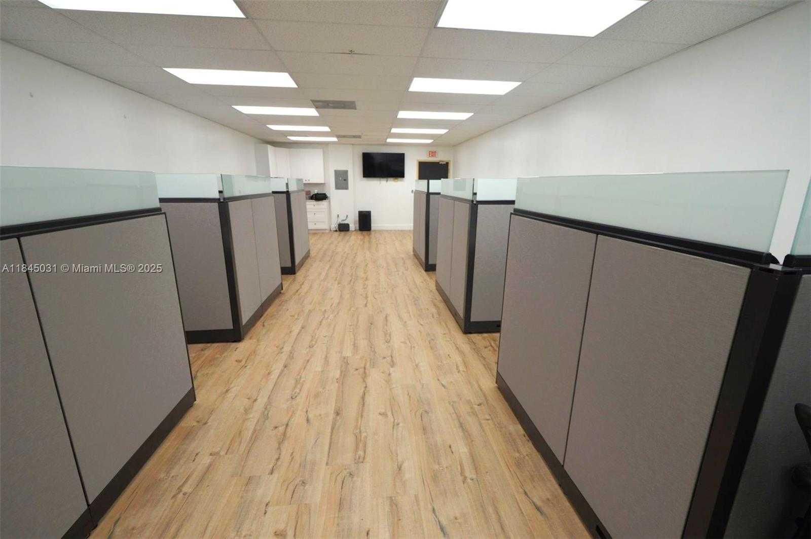 Small Image of 13595 SOUTH WEST 134TH AVE #203, Miami Number 10