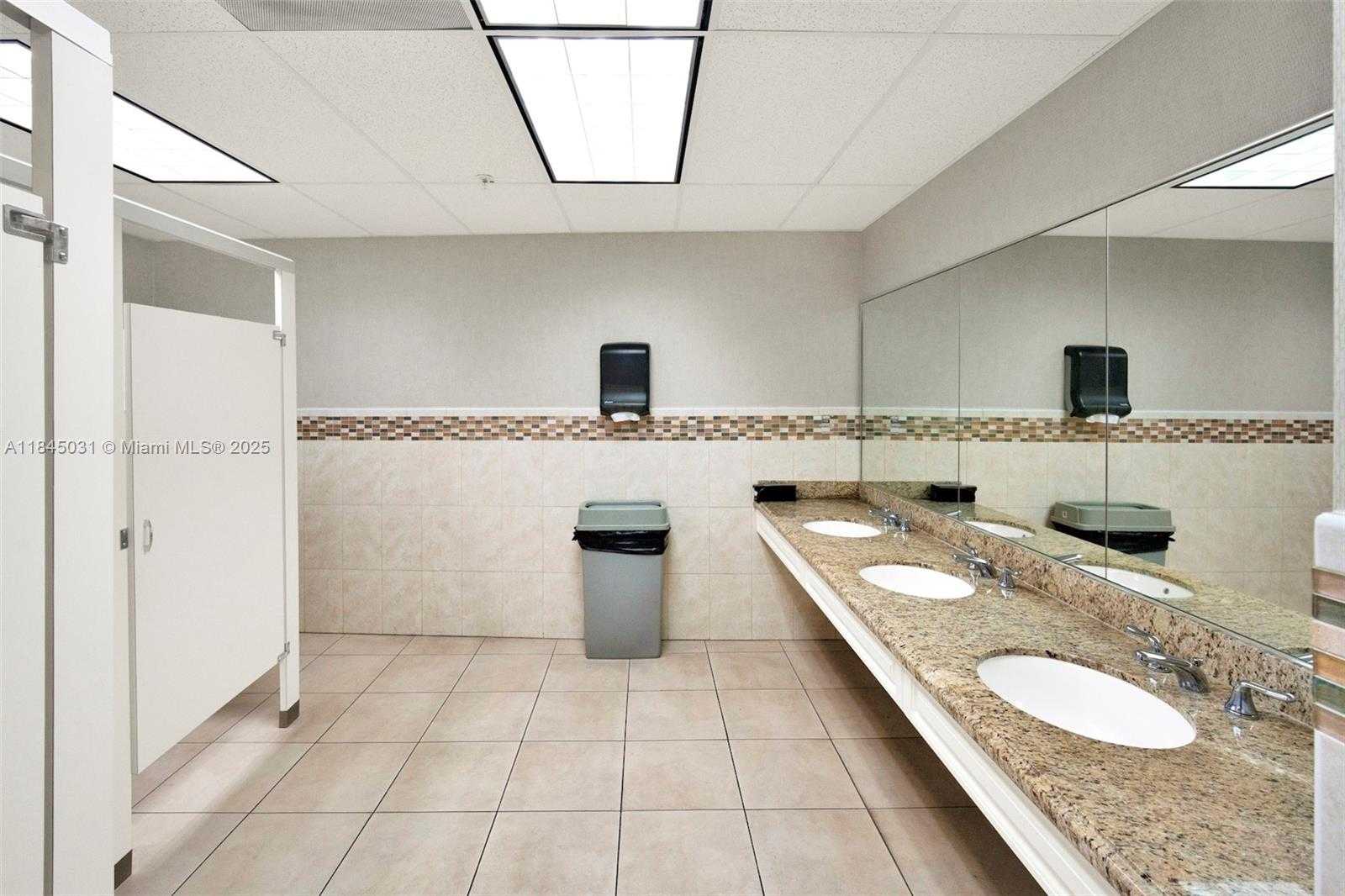 Small Image of 13595 SOUTH WEST 134TH AVE #203, Miami Number 6