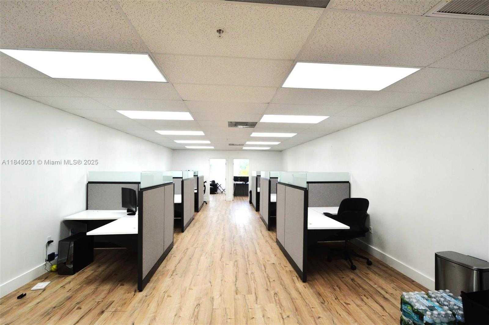 Small Image of 13595 SOUTH WEST 134TH AVE #203, Miami Number 7