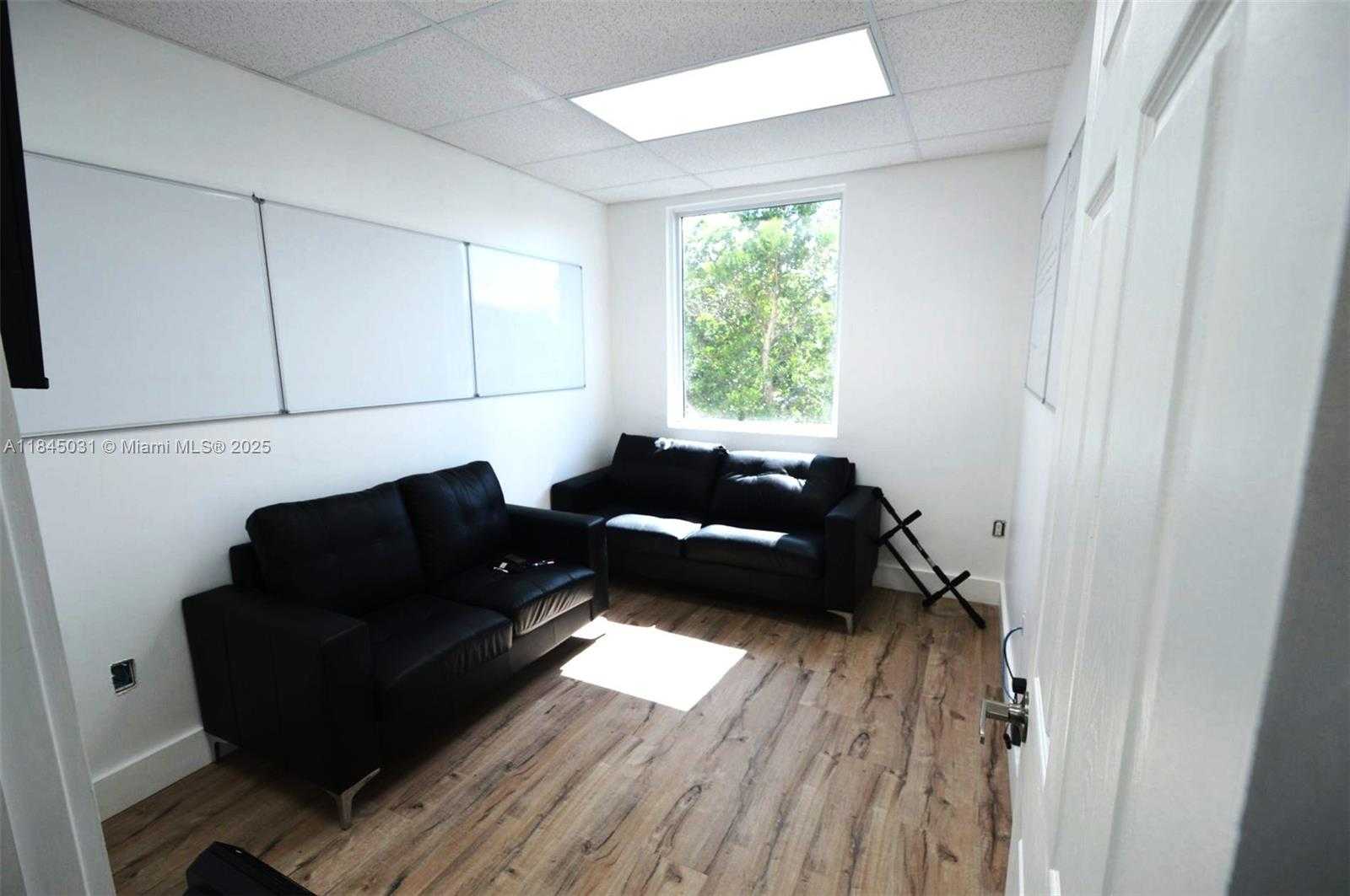 Small Image of 13595 SOUTH WEST 134TH AVE #203, Miami Number 8