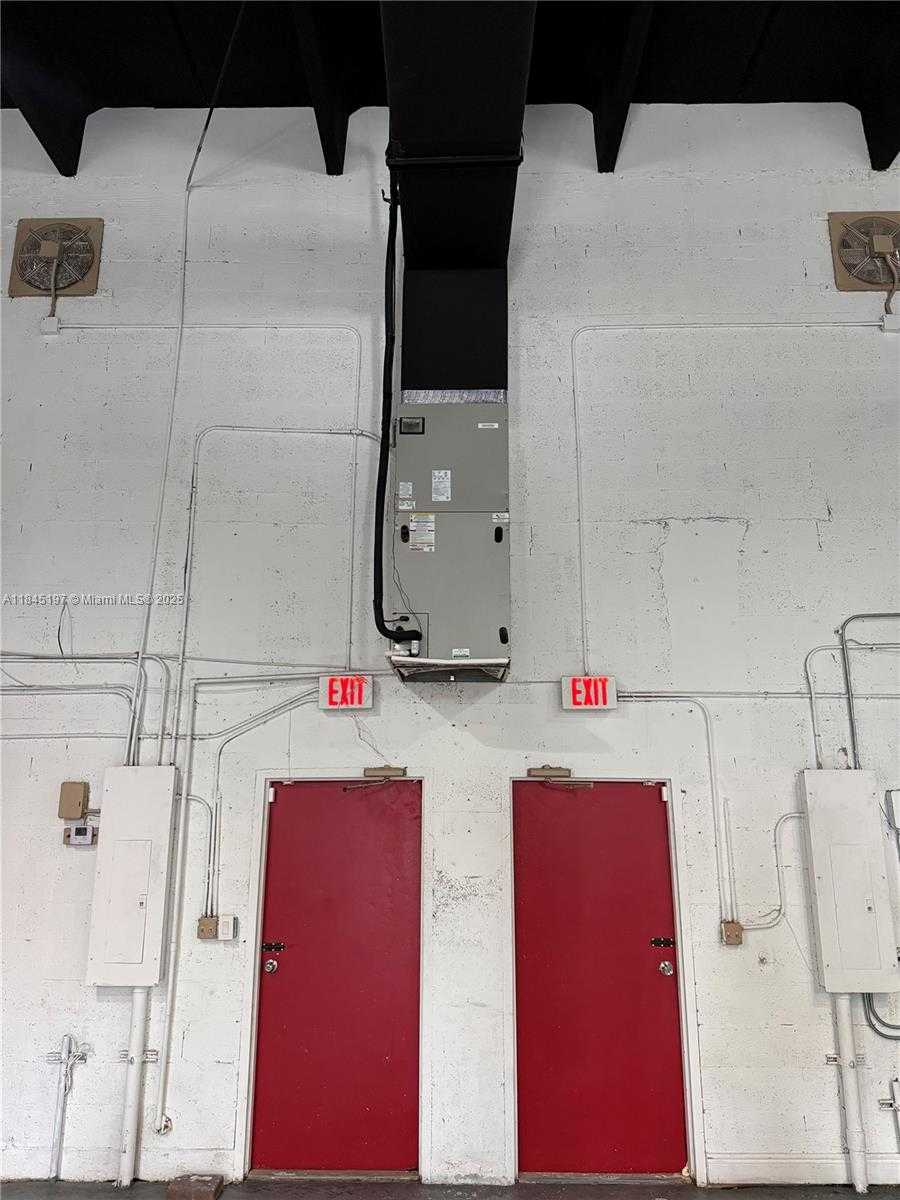 Small Image of 10181 NORTH WEST 58TH ST #2A, Doral Number 6