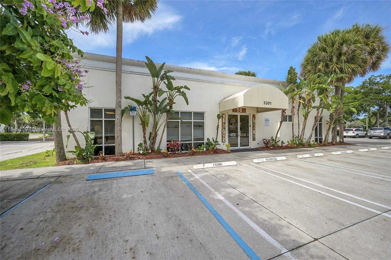 Small Image of 5201 VILLAGE BLVD, West Palm Beach Number 2