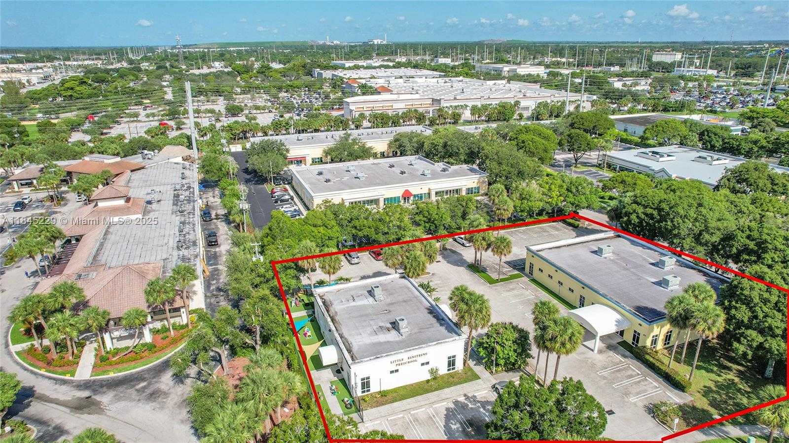 Small Image of 5201 VILLAGE BLVD, West Palm Beach Number 22