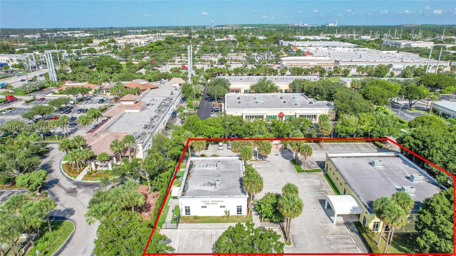 Small Image of 5201 VILLAGE BLVD, West Palm Beach Number 23