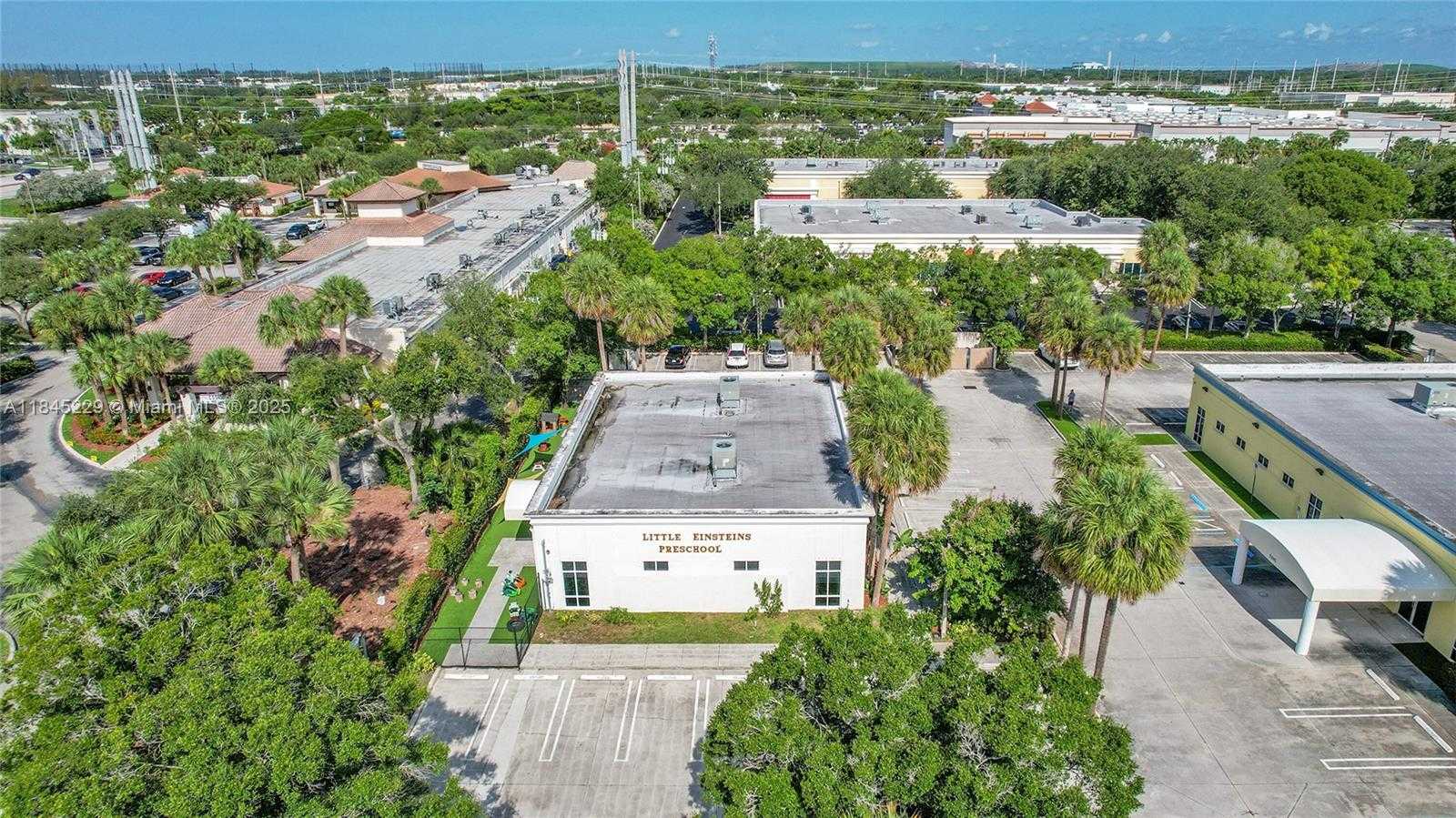 Small Image of 5201 VILLAGE BLVD, West Palm Beach Number 26