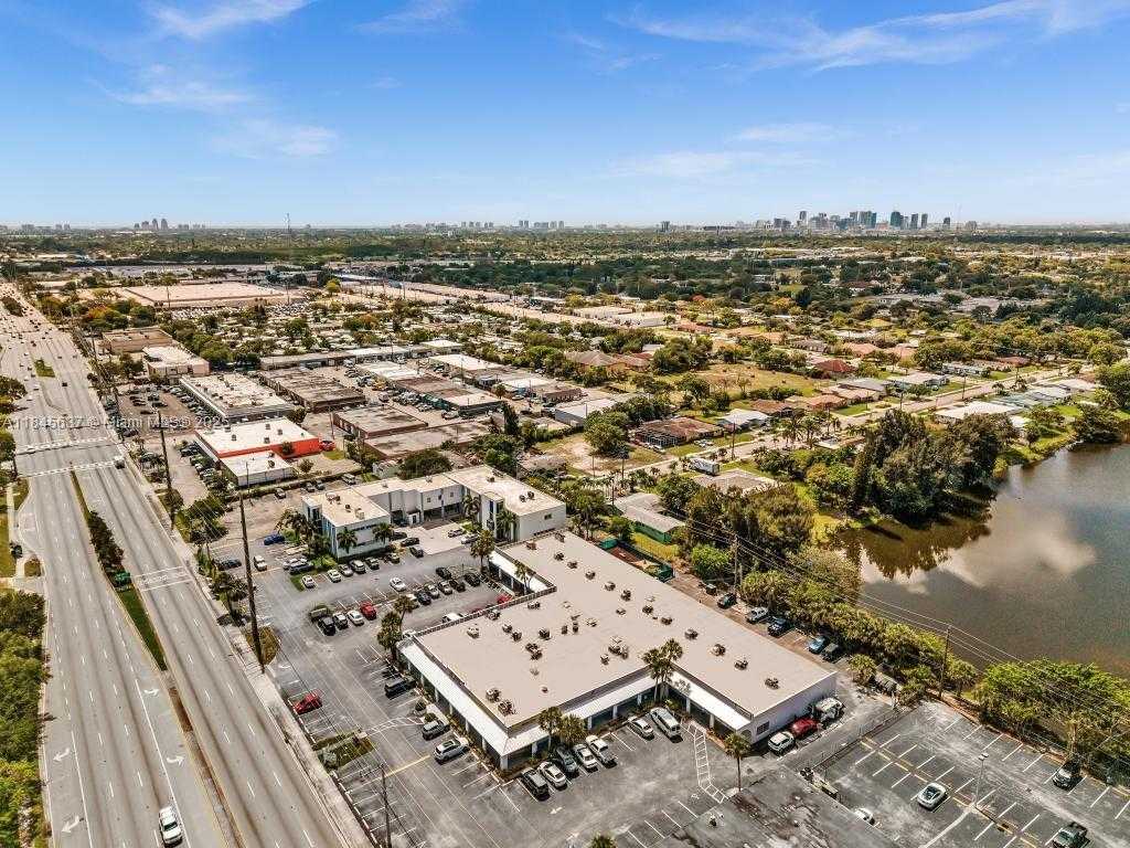 Small Image of 2450 WEST OAKLAND PARK BLVD, Oakland Park Number 7
