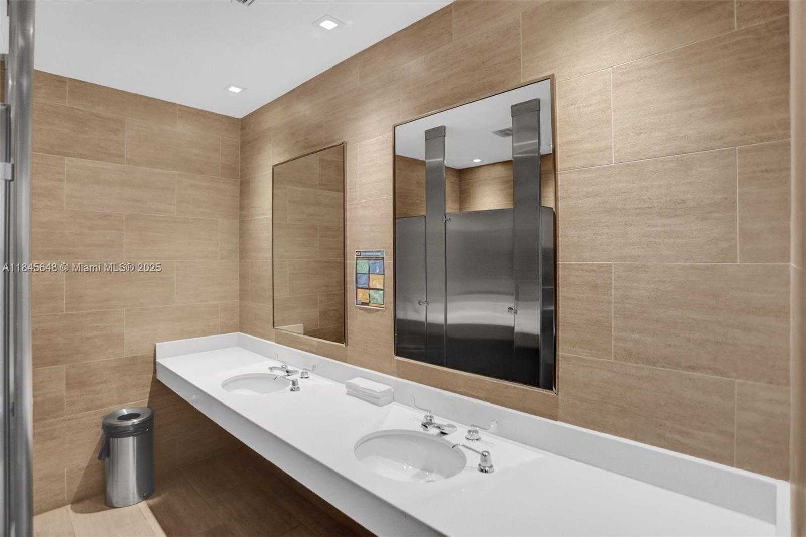 Small Image of 5915 PONCE DE LEON BLVD #18, Coral Gables Number 12