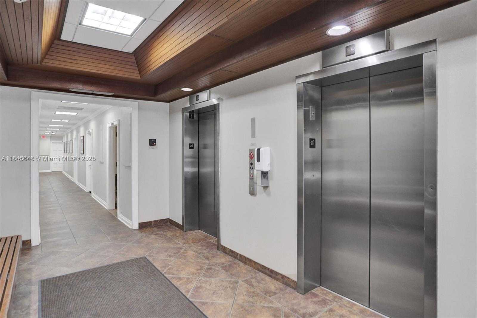 Small Image of 5915 PONCE DE LEON BLVD #18, Coral Gables Number 20