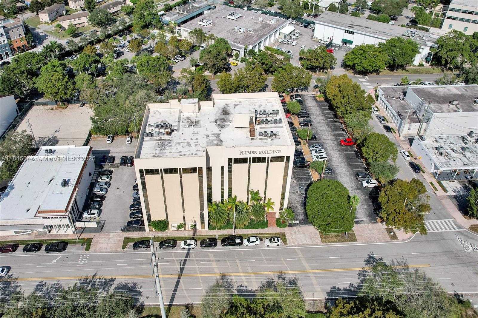 Small Image of 5915 PONCE DE LEON BLVD #18, Coral Gables Number 31