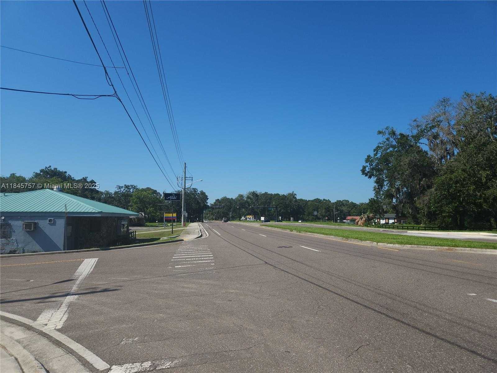 Small Image of 1007 NORTH EAST 25TH ST, Out of City Number 4
