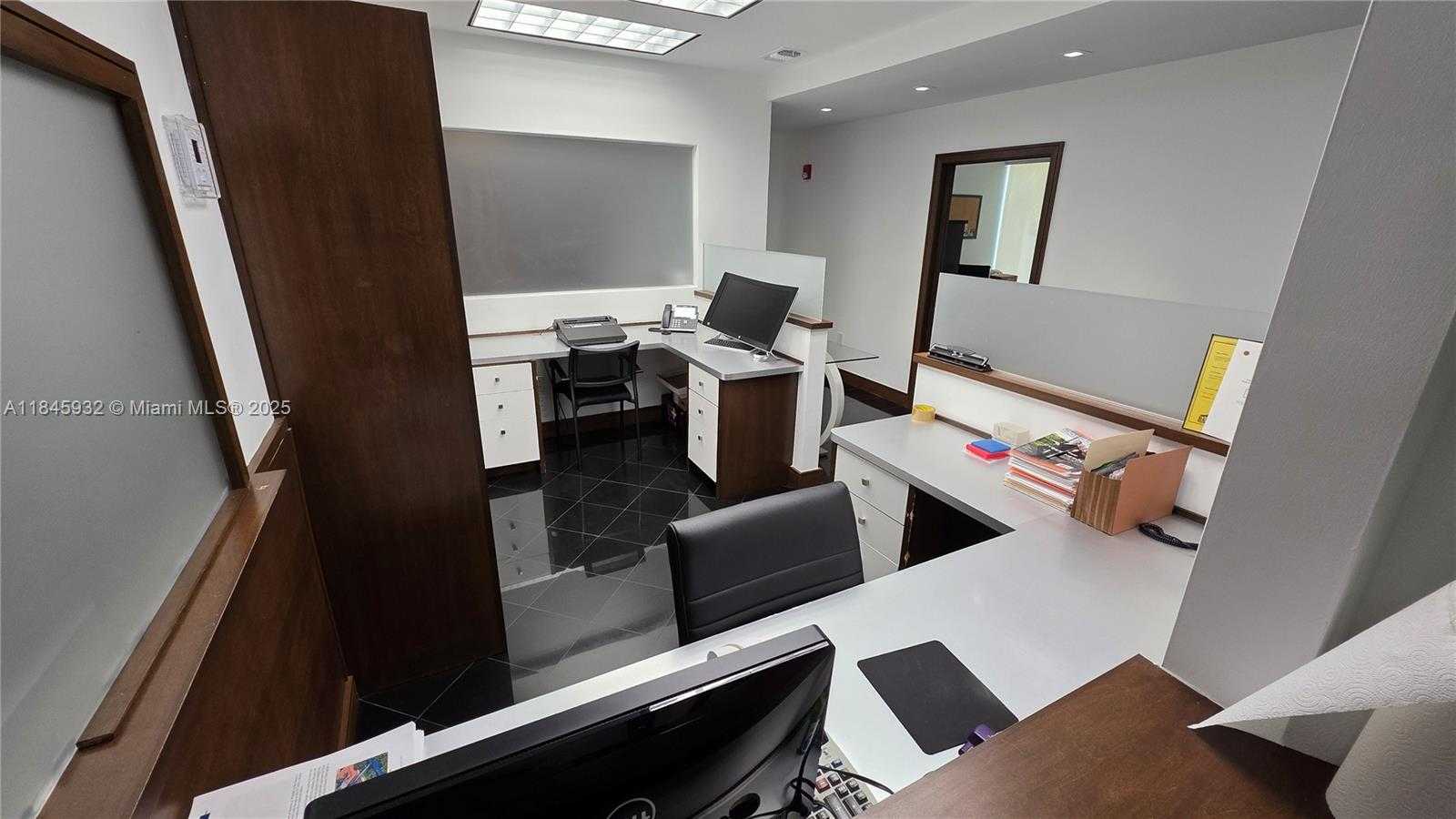 Small Image of 1135 KANE CONCOURSE #3rd Floor, Bay Harbor Islands Number 4
