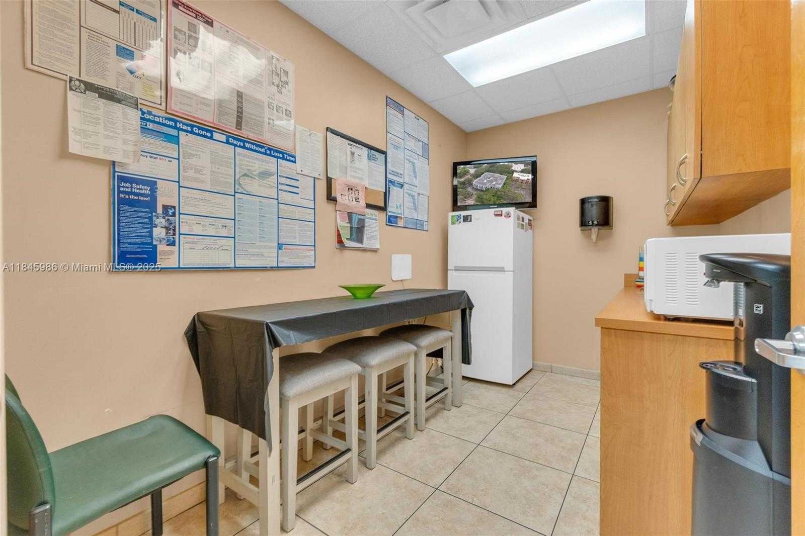 Small Image of 8000 SOUTH WEST 117TH AVE #201, Miami Number 7
