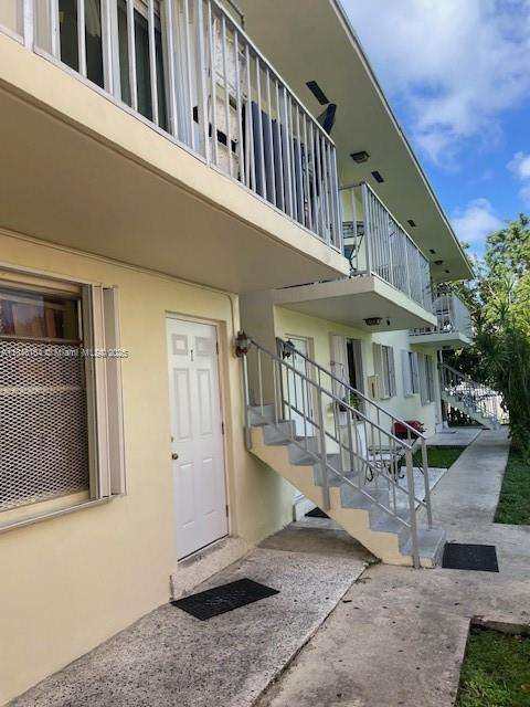 Small Image of 1533 SOUTH WEST 3RD ST, Miami Number 2