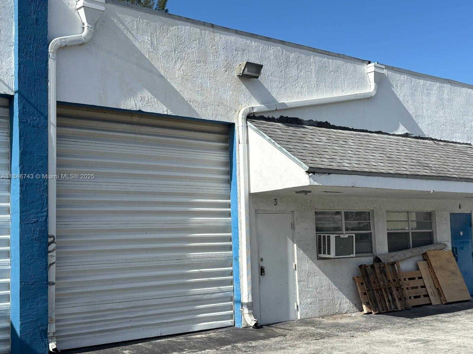Small Image of Opa-Locka Number 2