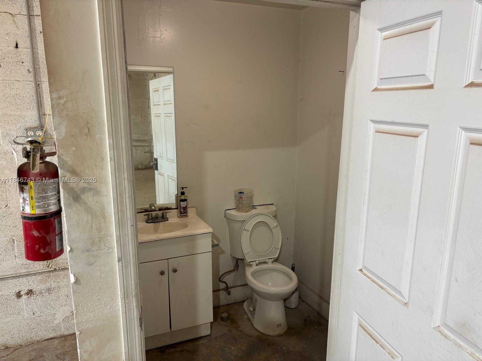 Small Image of Opa-Locka Number 9