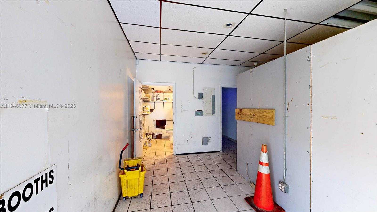 Small Image of 27330 SOUTH DIXIE HWY, Homestead Number 23