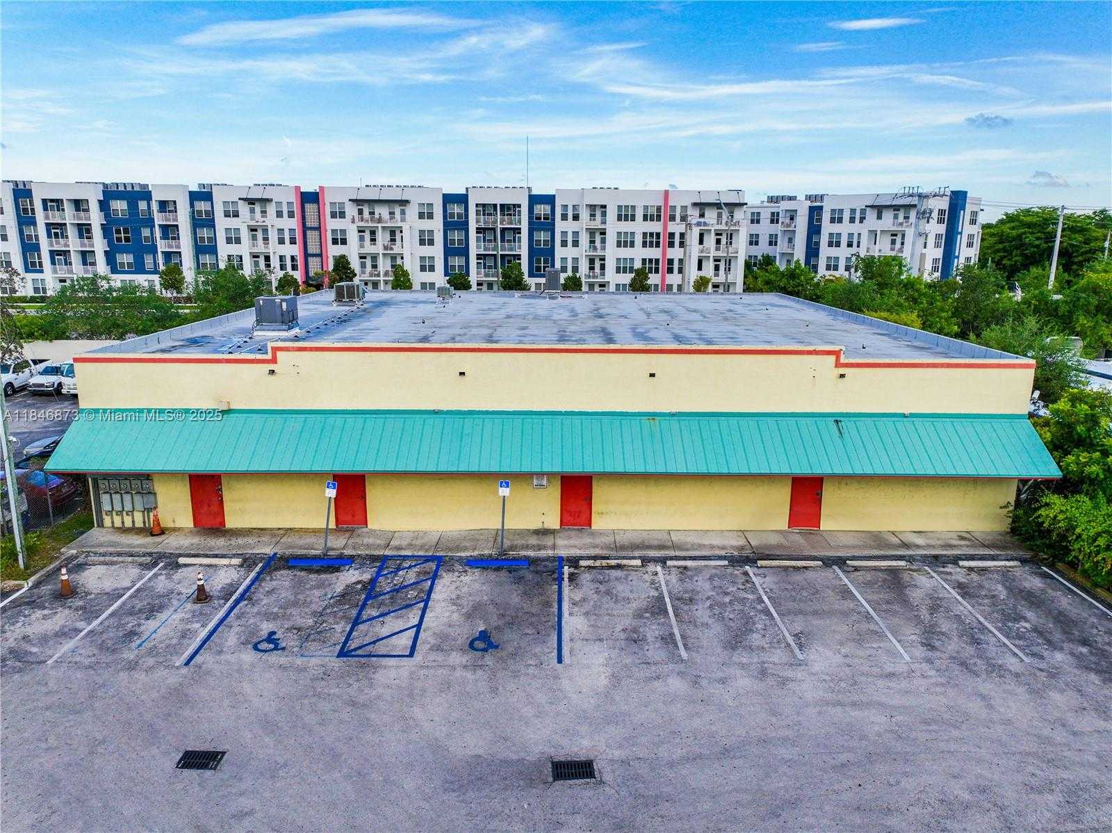 Small Image of 27330 SOUTH DIXIE HWY, Homestead Number 3