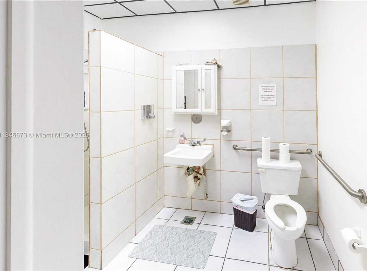 Small Image of 27330 SOUTH DIXIE HWY, Homestead Number 39