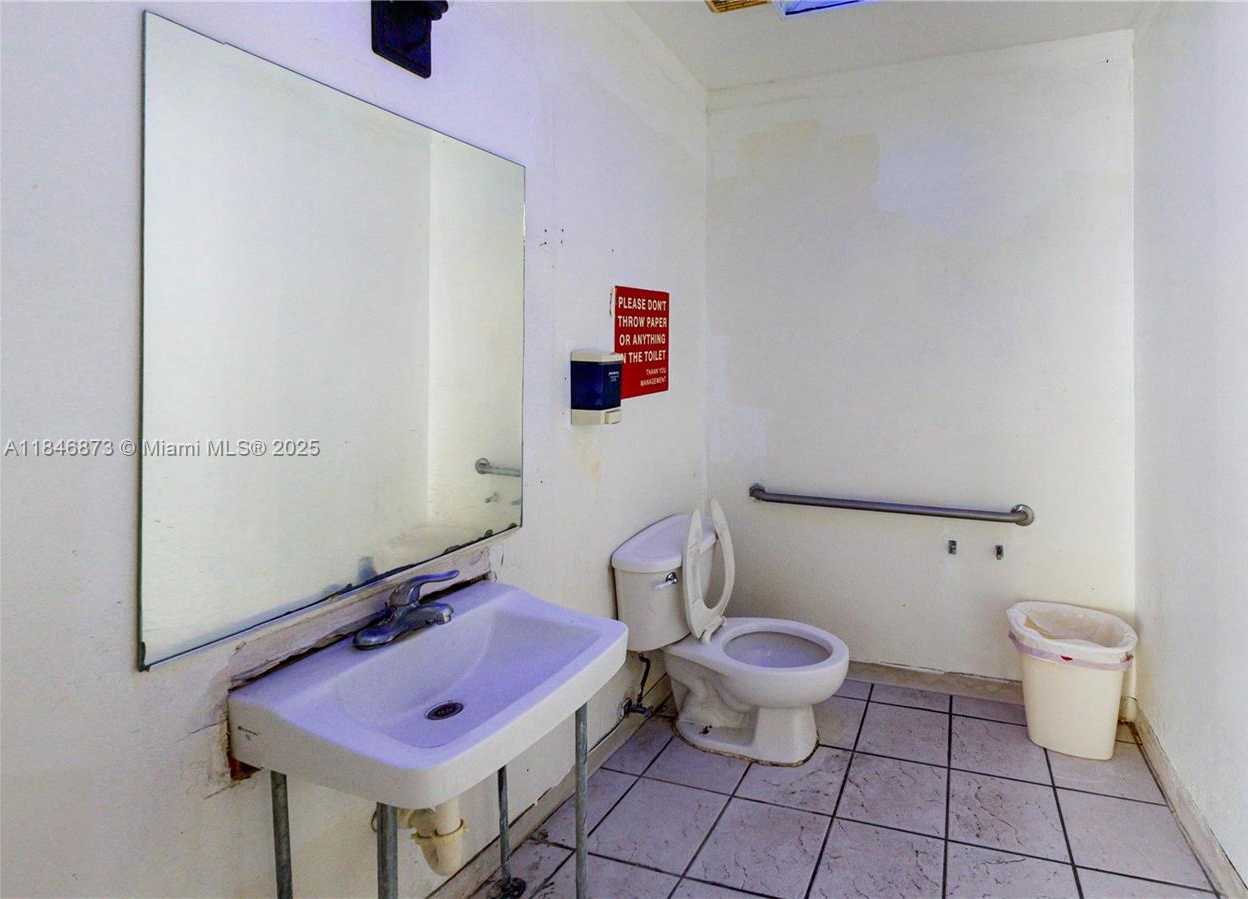 Small Image of 27330 SOUTH DIXIE HWY, Homestead Number 42