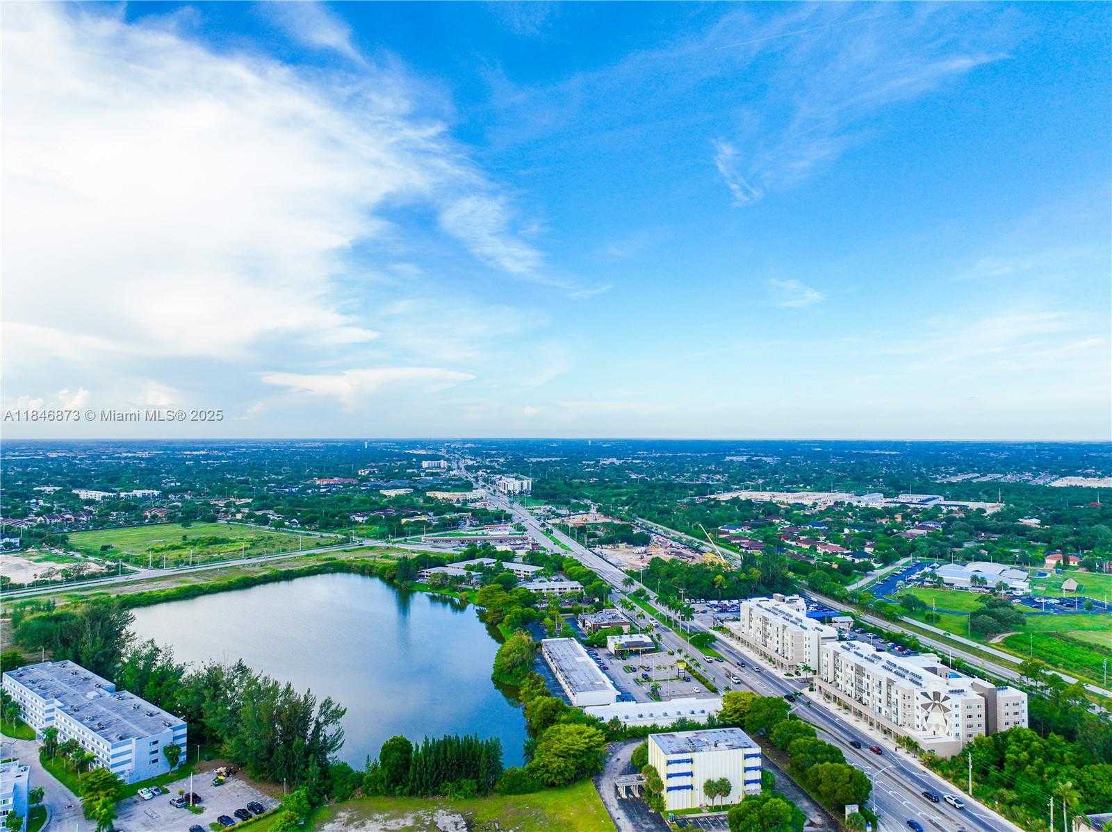 Small Image of 27330 SOUTH DIXIE HWY, Homestead Number 77