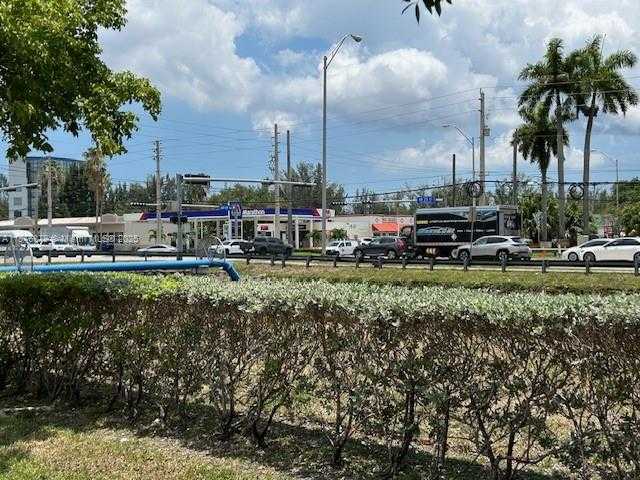 Small Image of 2520 NORTH WEST 97TH AVE #3200, Doral Number 4