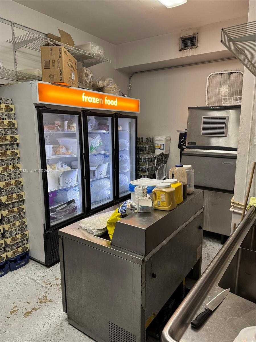 Small Image of 4000 NORTH WEST 17TH AVE, Miami Number 6